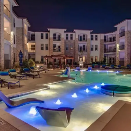 Landing At Bellrock Upper North - 1 Bedroom In Downtown Haltom City